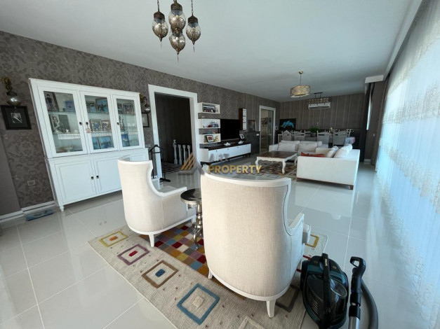 Шикарная вилла планировки 4+1, 300м2 в районе Каргыджак - Ракурс 6