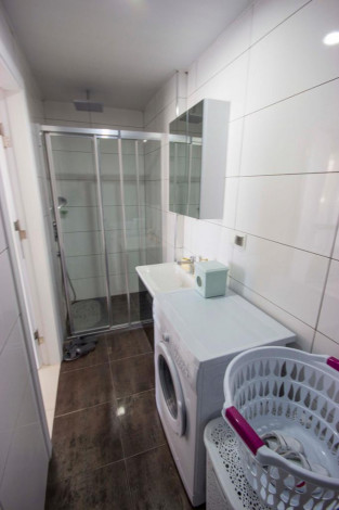 Меблированные двухуровневые апартаменты 3+1 с современным дизайном в Кестель, 155м2 - Ракурс 12