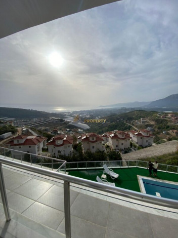 Трехэтажная вилла планировки 5+2, 330м2 в районе Каргыджак - Ракурс 6