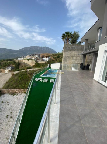 Трехэтажная вилла планировки 5+2, 330м2 в районе Каргыджак - Ракурс 18