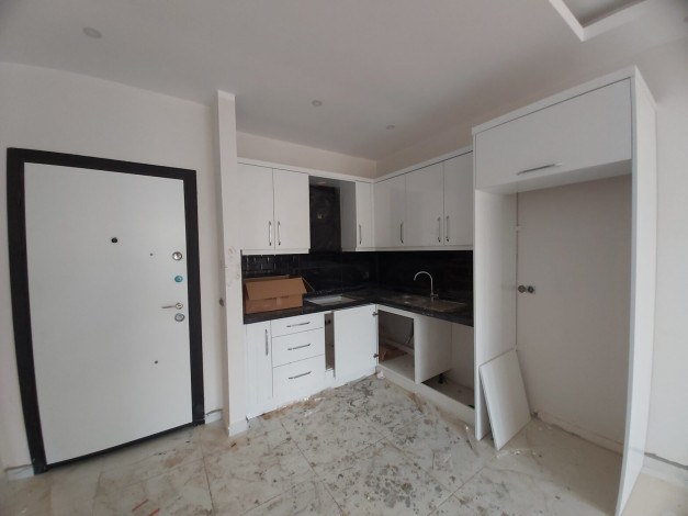 Новые апартаменты 1+1, 50м2 в ЖК на финальной стадии строительства, район Оба - Ракурс 10