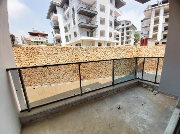 Новые апартаменты 1+1, 50м2 в ЖК на финальной стадии строительства, район Оба - Ракурс 13