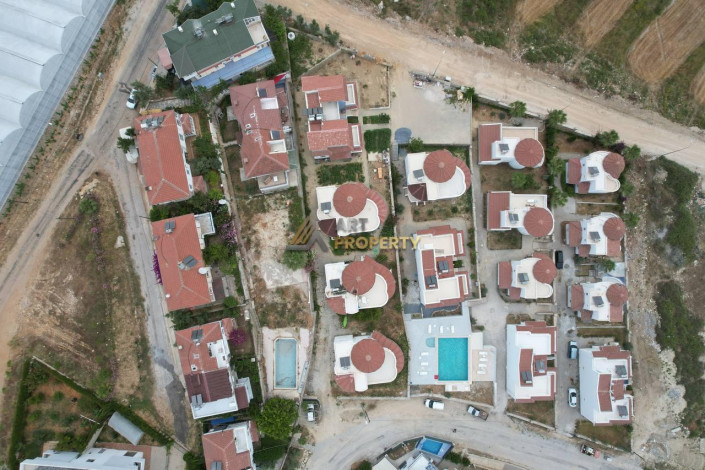 Уютная трехэтажная вилла 3+1, 200м2 в районе Тюрклер - Ракурс 12