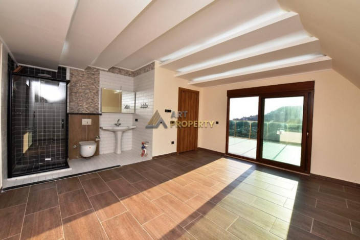 Шикарная вилла 4+1, 350м2 в престижном районе Тепе - Ракурс 14