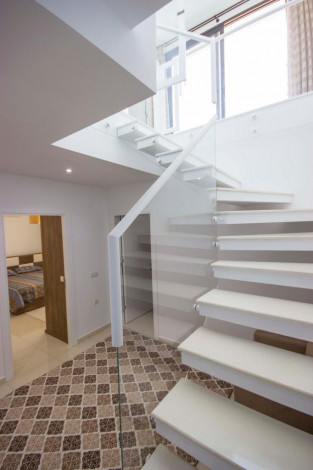 Меблированные двухуровневые апартаменты 3+1 с современным дизайном в Кестель, 155м2 - Ракурс 16