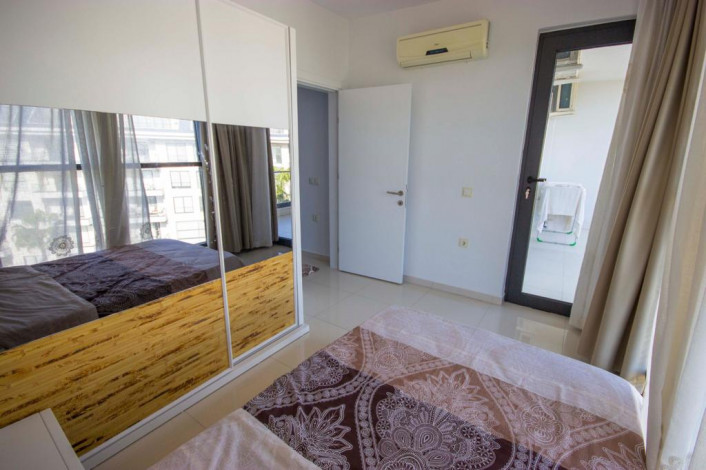 Меблированные двухуровневые апартаменты 3+1 с современным дизайном в Кестель, 155м2 - Ракурс 18