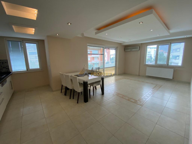 Трехкомнатные апартаменты рядом с морем в районе Тосмур, 120 м2 - Ракурс 8