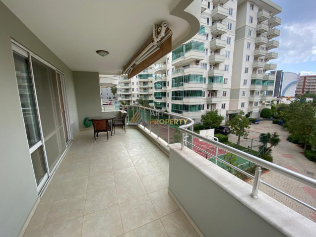 Трехкомнатные апартаменты рядом с морем в районе Тосмур, 120 м2 - Ракурс 10