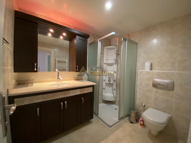 Трехкомнатные апартаменты рядом с морем в районе Тосмур, 120 м2 - Ракурс 14