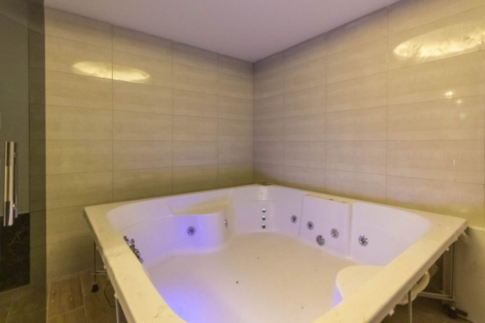 Меблированная квартира 1+1 в новом комплексе 2021 года в районе Махмутлар,  55 м2 - Ракурс 4