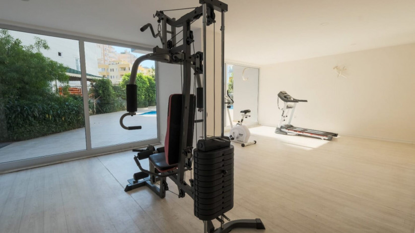 Просторная меблированная квартира планировки 1+1, 70м2 в районе Махмутлар - Ракурс 7