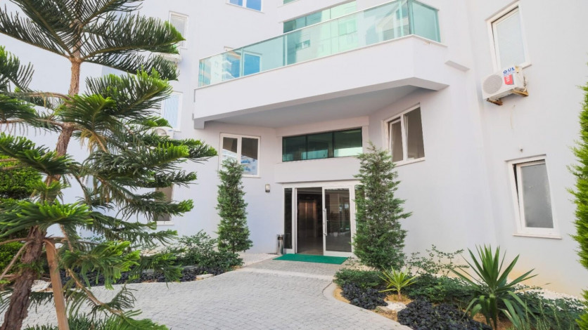 Просторная меблированная квартира планировки 1+1, 70м2 в районе Махмутлар - Ракурс 17