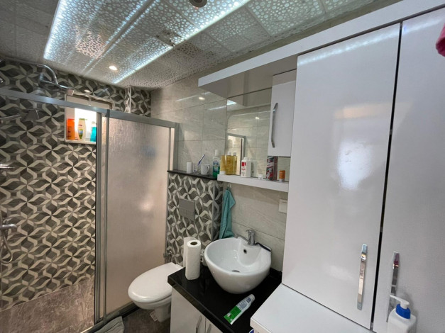 Уютная меблированная квартира планировки 1+1, 45м2 в районе Дамлаташ - Ракурс 6