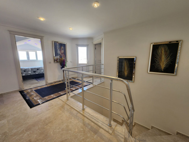 Меблированный пентхаус планировки 4+1, 180м2 в районе Оба - Ракурс 27