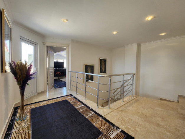 Меблированный пентхаус планировки 4+1, 180м2 в районе Оба - Ракурс 36