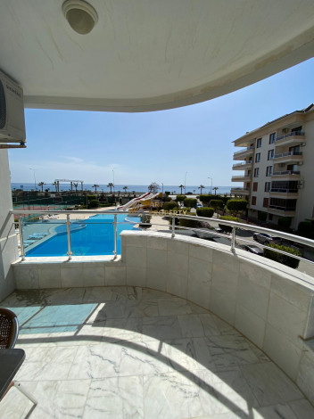 Полностью меблированные апартаменты 2+1 в элитной резиденции у моря в Тосмуре, 120 м2 - Ракурс 16