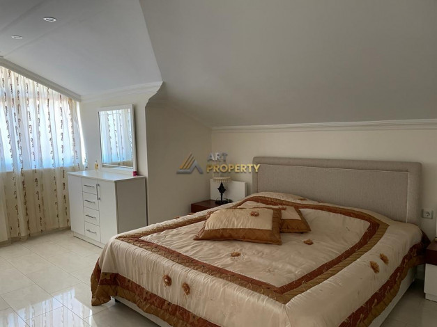 Меблированная квартира планировки 5+1, 150м2 с видом на море и крепость в центре Алании - Ракурс 3