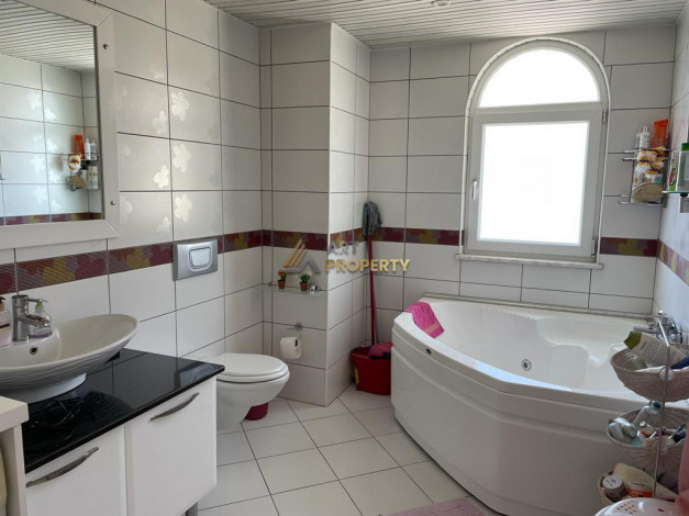 Меблированная квартира планировки 5+1, 150м2 с видом на море и крепость в центре Алании - Ракурс 18