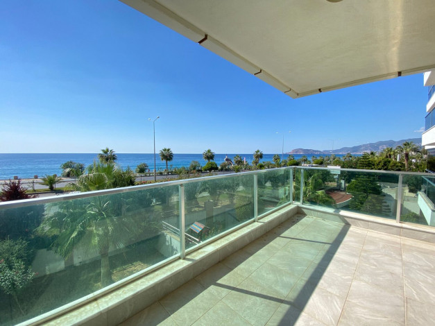 Квартира планировки 3+1, 175м2 с видом на море, Кестель - Ракурс 17