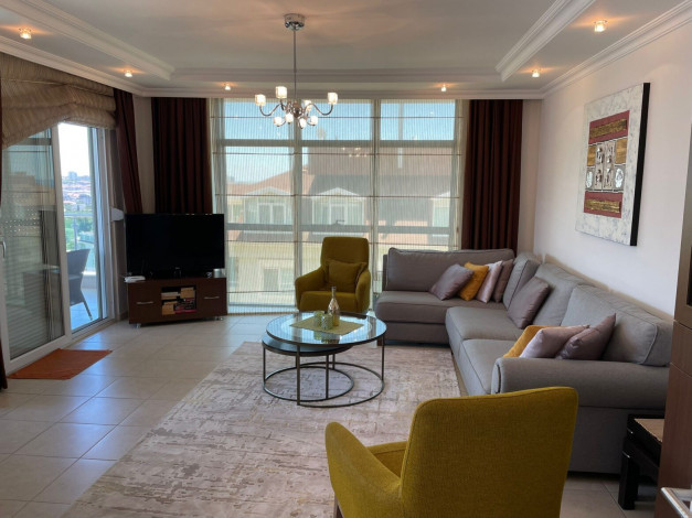 Просторный пентхаус планировки 5+1, 220м2 в районе Оба - Ракурс 15