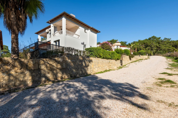 Меблированная  вилла 3+1, 185м2 в районе Авсаллар - Ракурс 9