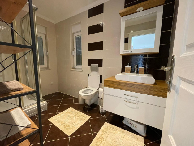 Трехэтажная вилла планировки 4+1, 275м2 в районе Каргыджак - Ракурс 22