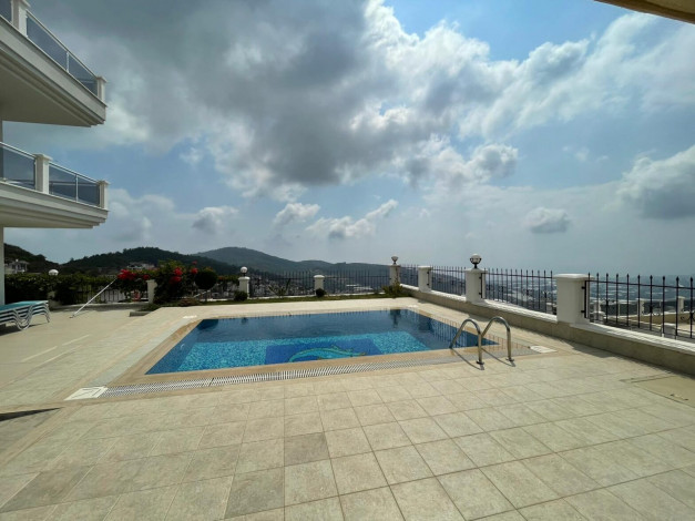 Трехэтажная вилла планировки 4+1, 275м2 в районе Каргыджак - Ракурс 24