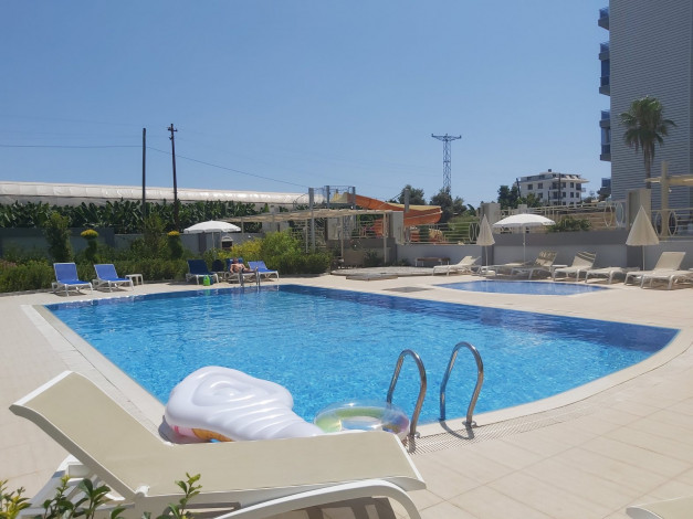 Двухкомнатная меблированная квартира в Махмутларе в 300м от Средиземного моря, 55 м2. - Ракурс 8