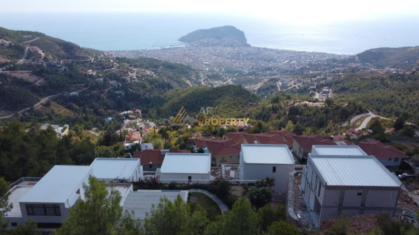 Шикарная вилла планировки 4+3 в районе Бекташ, центр Алании - Ракурс 9