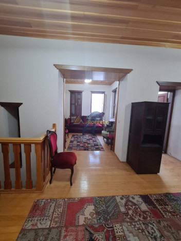 Уютный дом в традиционном стиле в исторической части города - Ракурс 7