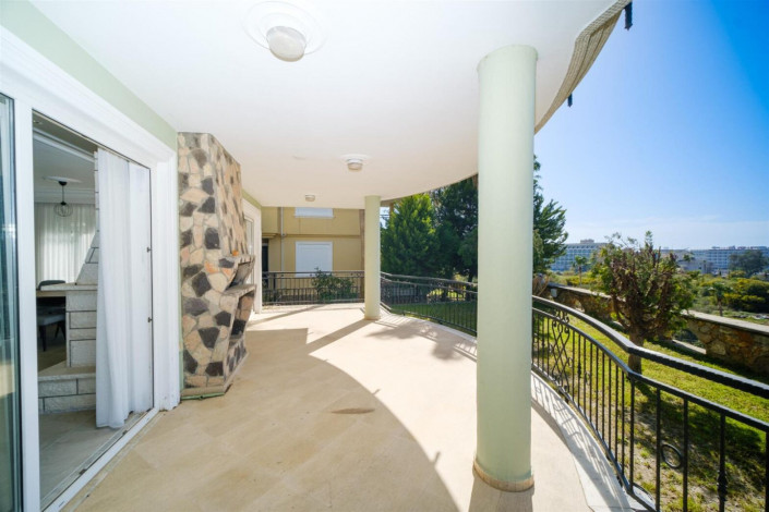 Двухэтажная вилла 3+1, 245м2 в районе Конаклы - Ракурс 28