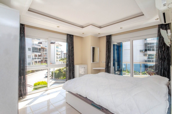 Меблированные апартаменты планировки 2+1, 105м2 с видом на море в районе Кестель - Ракурс 9