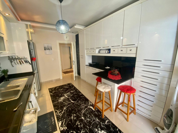 Меблированный пентхаус планировки 4+1, 270м2 в районе Оба - Ракурс 40