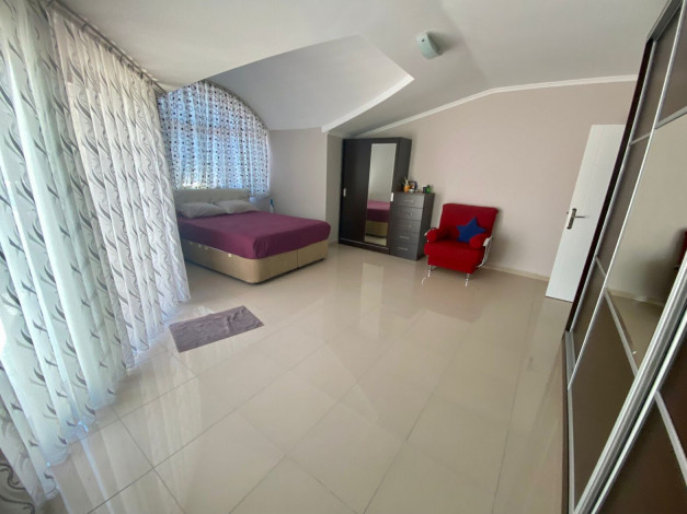 Меблированный пентхаус планировки 4+1, 270м2 в районе Оба - Ракурс 60