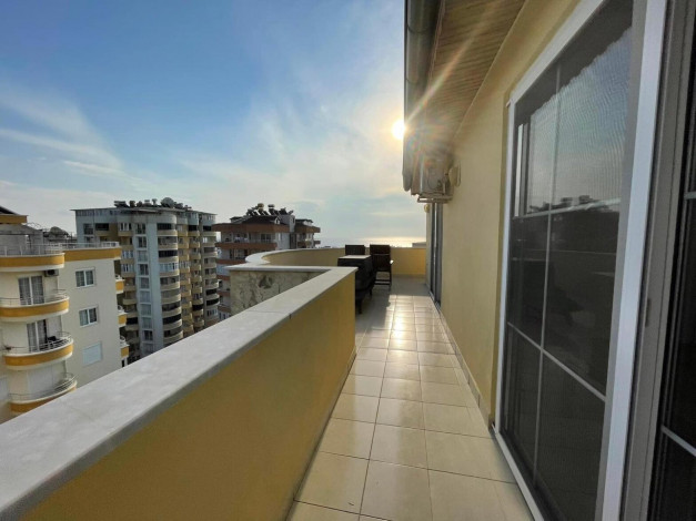 Видовой пентхаус планировки 4+1, 300м2 в районе Махмутлар - Ракурс 10