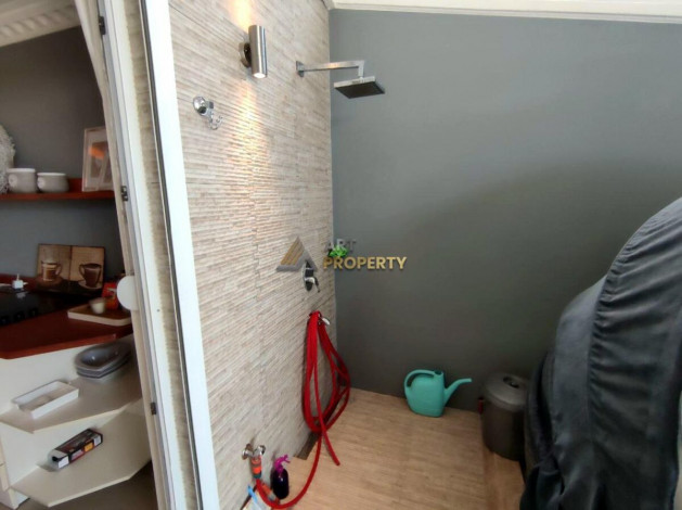 Просторный меблированный пентхаус планировки 4+2 в районе Махмутлар - Ракурс 2