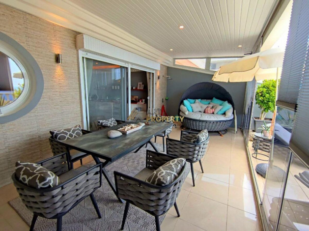 Просторный меблированный пентхаус планировки 4+2 в районе Махмутлар - Ракурс 3