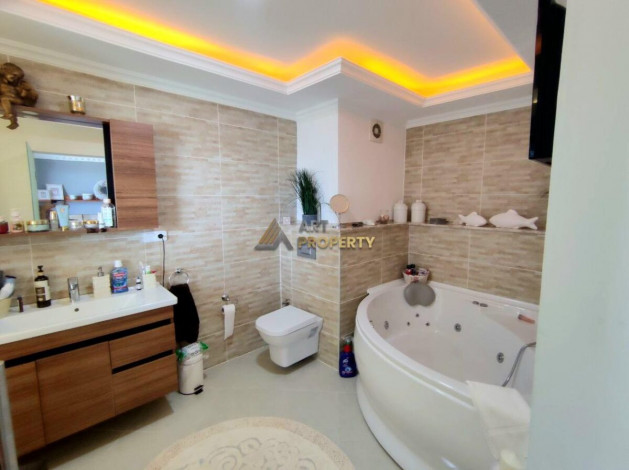 Просторный меблированный пентхаус планировки 4+2 в районе Махмутлар - Ракурс 8