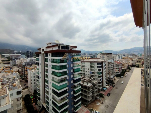 Просторный меблированный пентхаус планировки 4+2 в районе Махмутлар - Ракурс 17