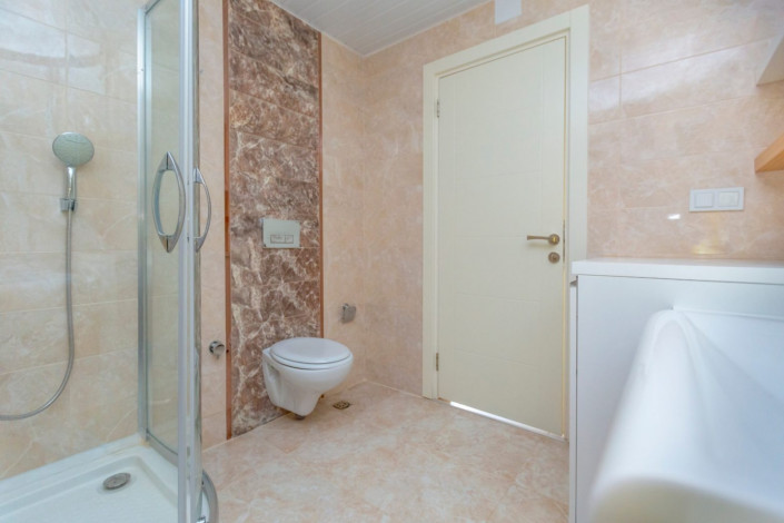 Просторная меблированная  квартира планировки  2+1, с видом на горы в Махмутларе, 105 м2. - Ракурс 29