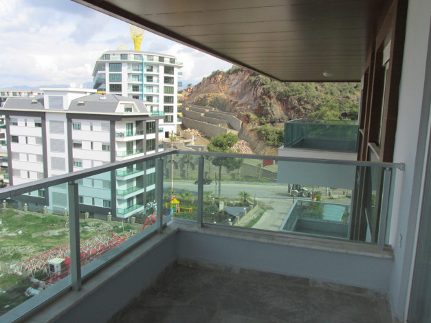 Апартаменты планировки 1+1, 2+1, 3+1, 4+1 в жилом комплексе в районе Каргыджак - Ракурс 33