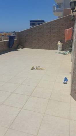 Просторный пентхаус планировки 4+1 с видом на море в районе Махмутлар - Ракурс 6