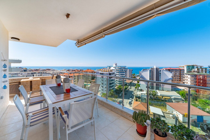 Пентхаус планировки 4+1 с видом на море в районе Тосмур - Ракурс 3