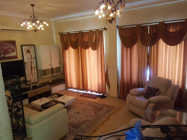 Двухэтажная вилла планировки 3+1 в популярном жилом комплексе, район Каргыджак - Ракурс 2