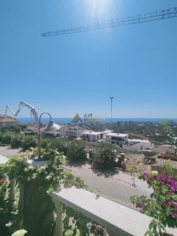 Двухэтажная вилла планировки 3+1 в популярном жилом комплексе, район Каргыджак - Ракурс 27