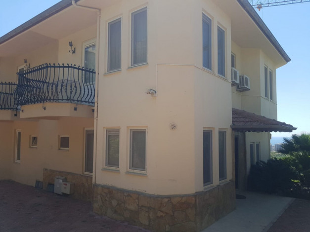 Двухэтажная вилла планировки 3+1 в популярном жилом комплексе, район Каргыджак - Ракурс 28