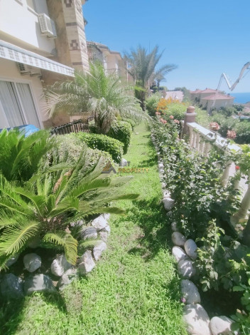 Двухэтажная вилла планировки 3+1 в популярном жилом комплексе, район Каргыджак - Ракурс 30