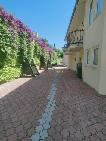 Двухэтажная вилла планировки 3+1 в популярном жилом комплексе, район Каргыджак - Ракурс 31