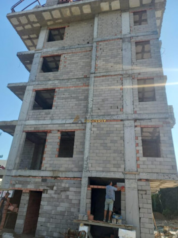 Квартира планировки 1+1, 55м2 в ЖК на стадии строительства, район Демирташ - Ракурс 9