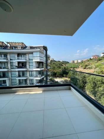 Простные апартаменты планировки 3+1, 155м2 в районе Кестель - Ракурс 10